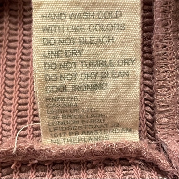 FOREVER THAT GIRL by ANTHROPOLOGIE NWOT Smocked Ruffle Blouse in Lilac - Picture 8 of 9